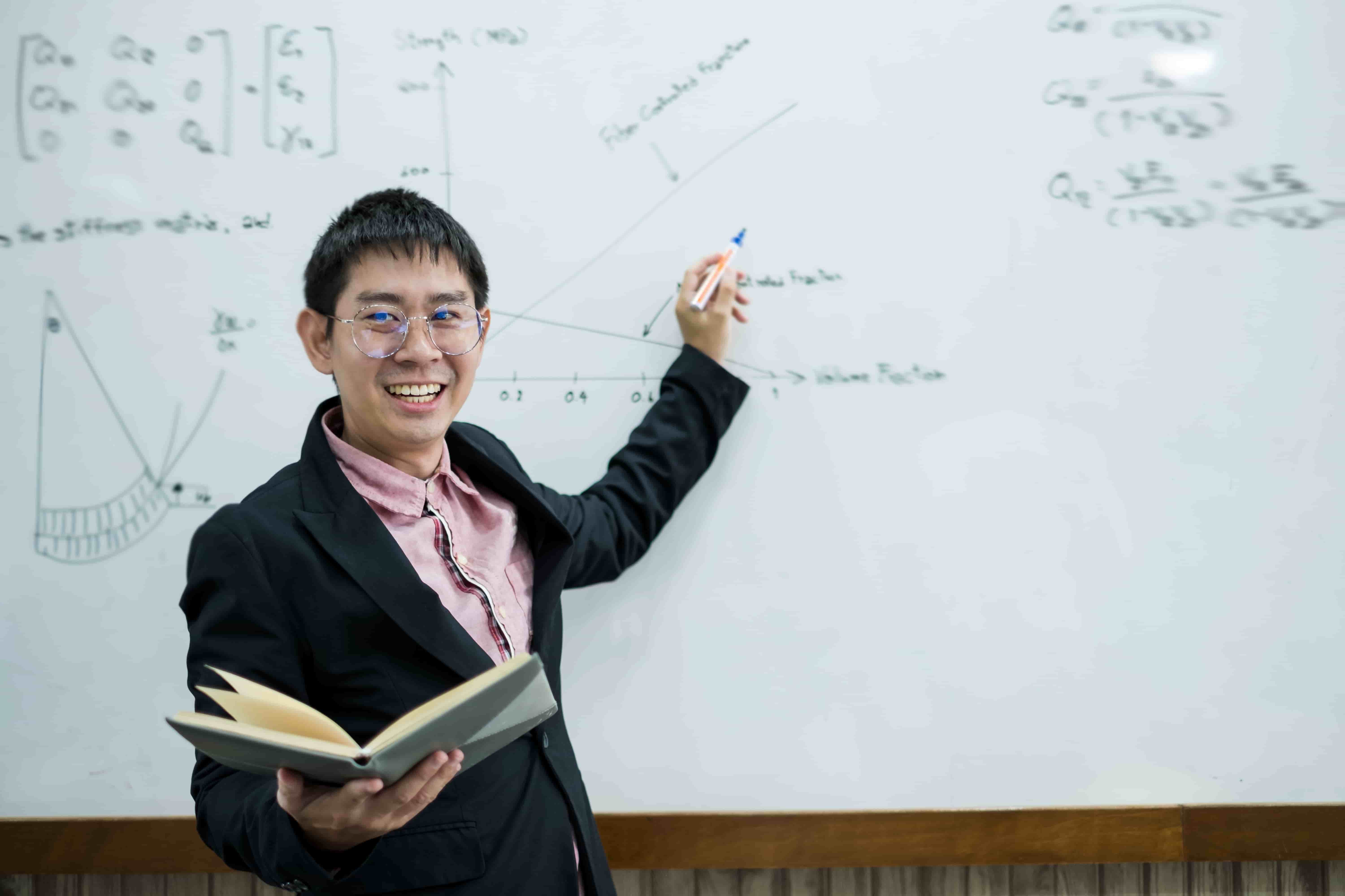 실력 있는 수학 강사 구인, 채용공고에 꼭 포함해야 할 핵심 조건은 무엇일까요?